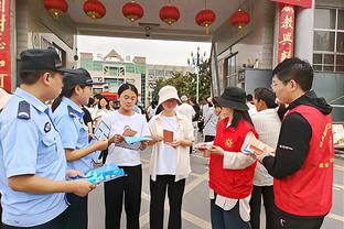 120年的等待！药厂夺冠现场实拍球迷冲进球场庆祝！