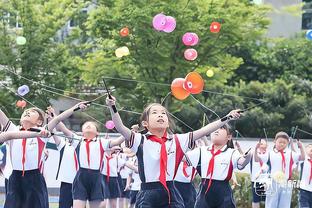 明日雄鹿对阵太阳！字母哥因腿筋伤势出战成疑